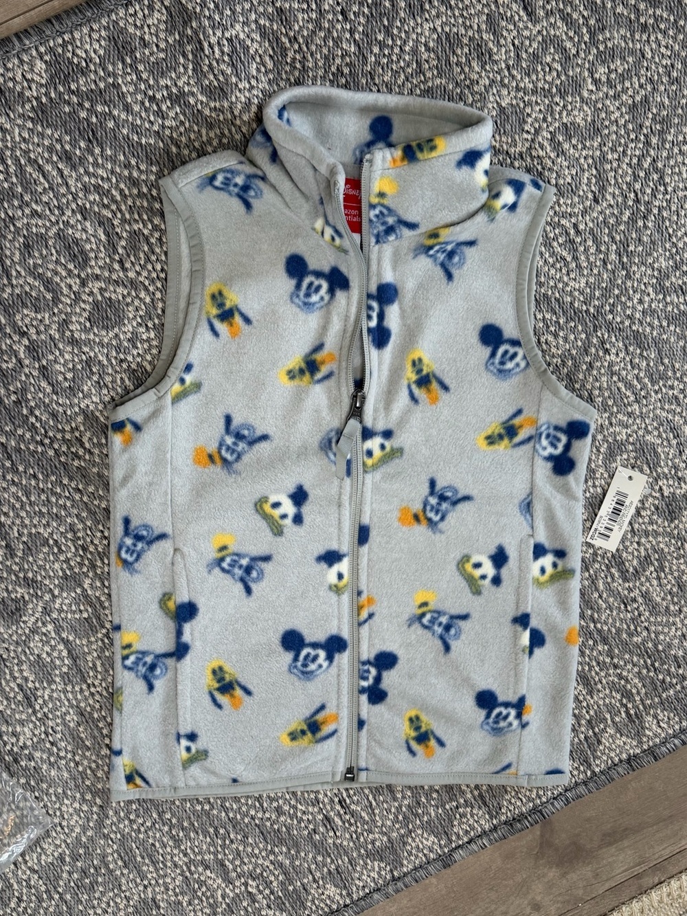 New Disney Mickey Mouse & Friends Polar Fleece Vest Boys Size Small 6/7 X Amazon - Picture 8 of 14